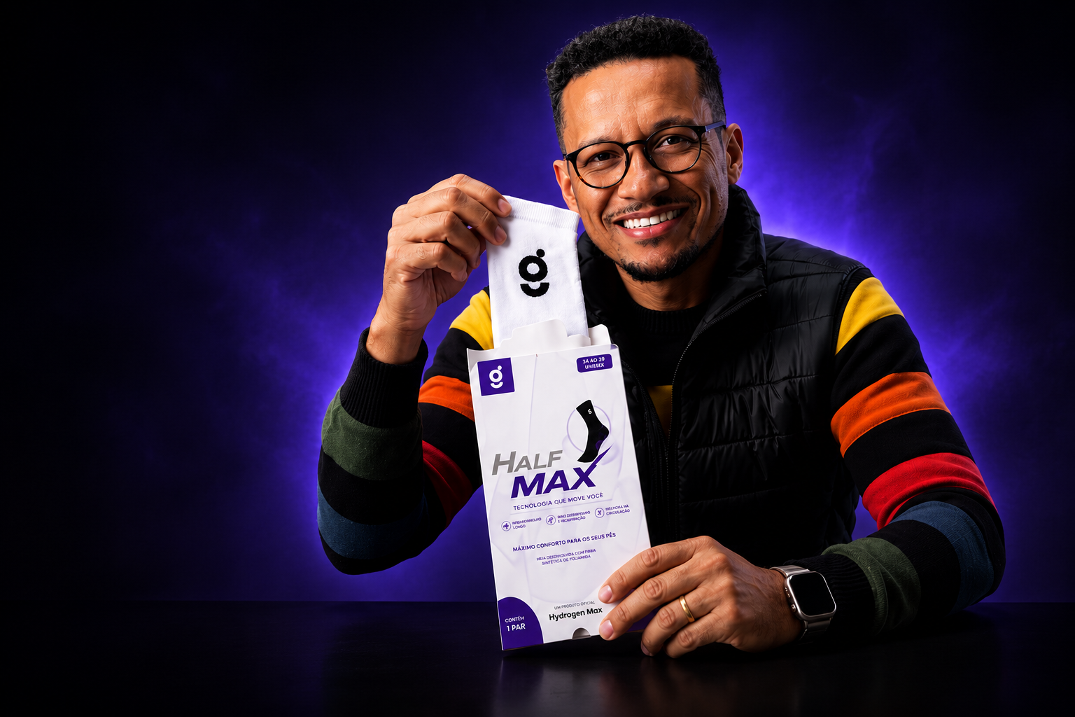 João apresentando a meia Half Max